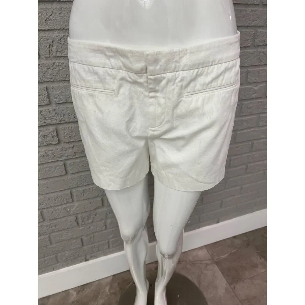 Gap Women White Classic Cotton Shorts With Pockets Size 6
